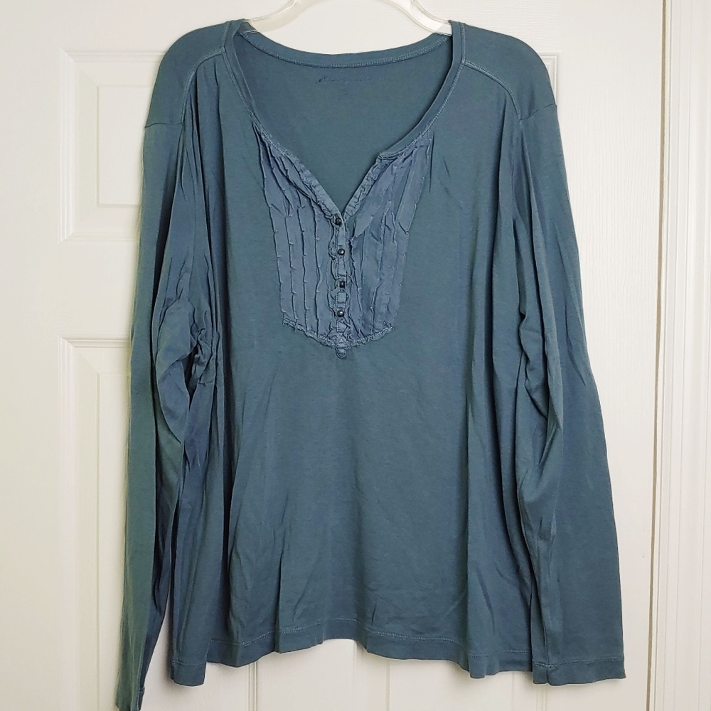 Eddie Bauer ruffle long sleeve 4 button henley 2X